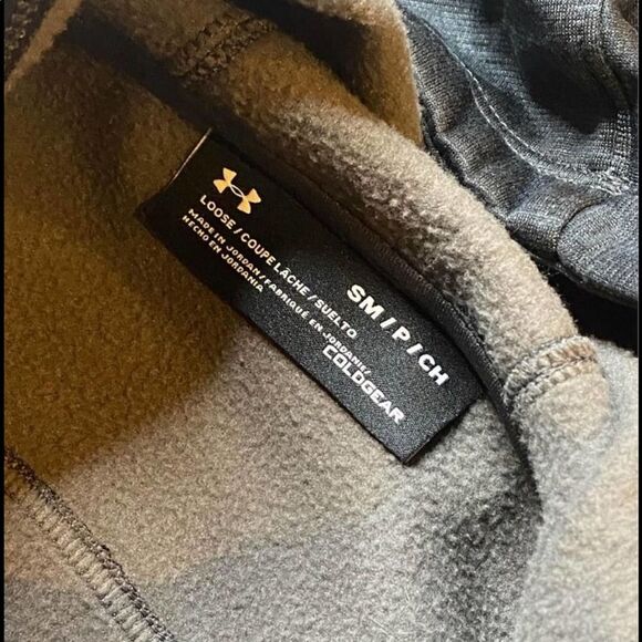 Under Armour Hoodie - Picture 3 of 3